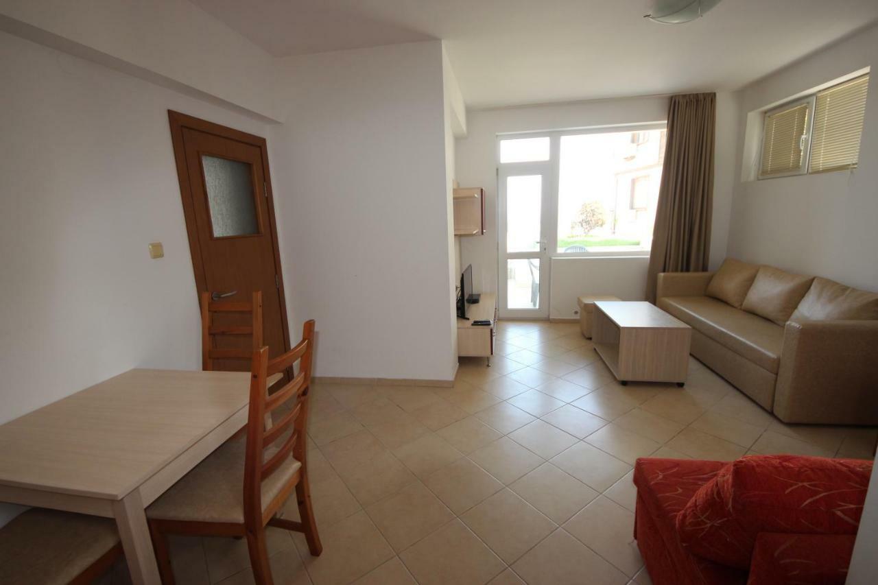 Menada Apolon Apartments Sozopol Exterior photo