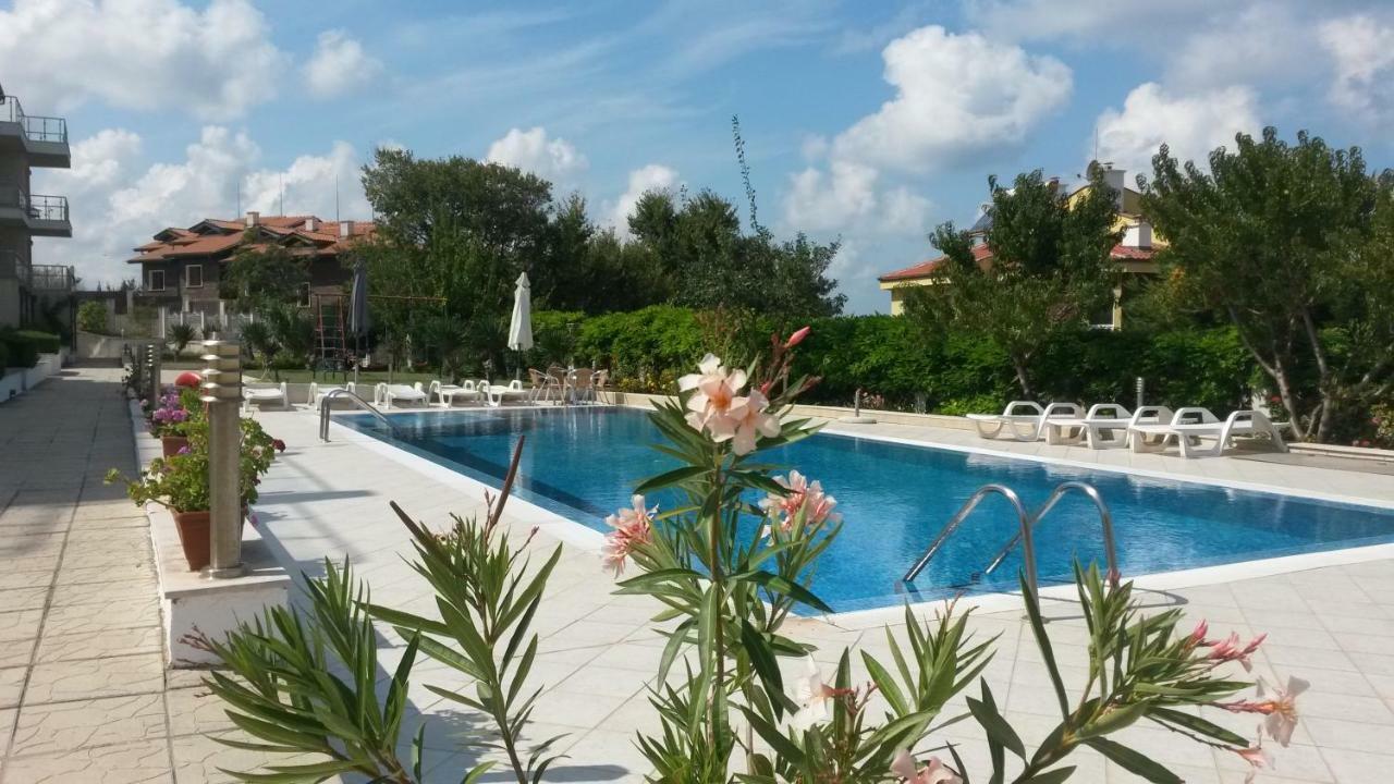 Menada Apolon Apartments Sozopol Exterior photo